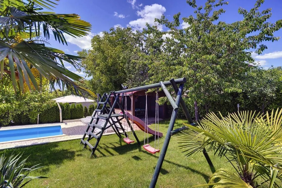 Сasa de vacaciones Villa Semy Pazin