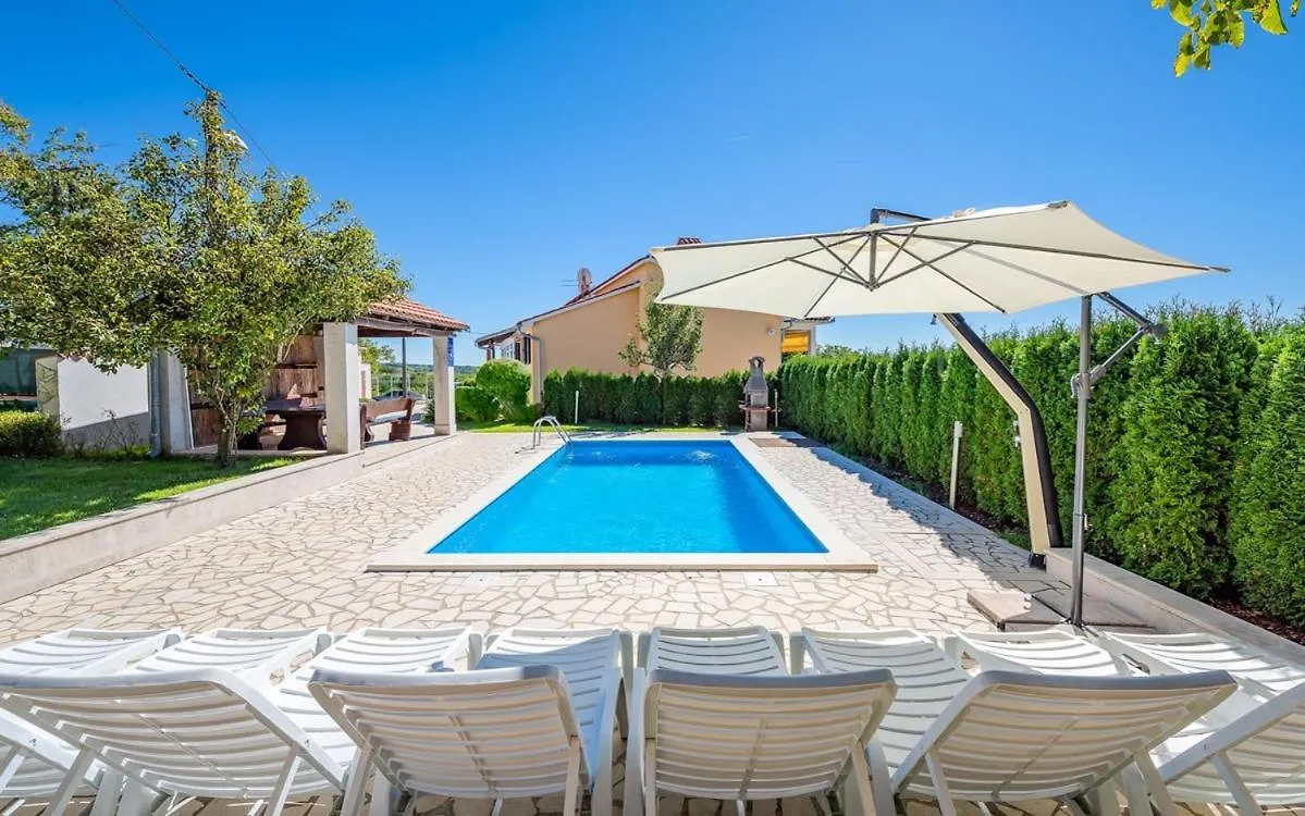 Сasa de vacaciones Villa Semy Pazin