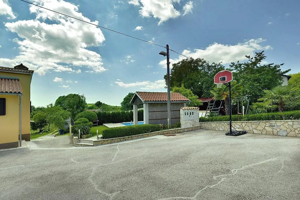 Villa Semy Pazin 0*,  Croacia